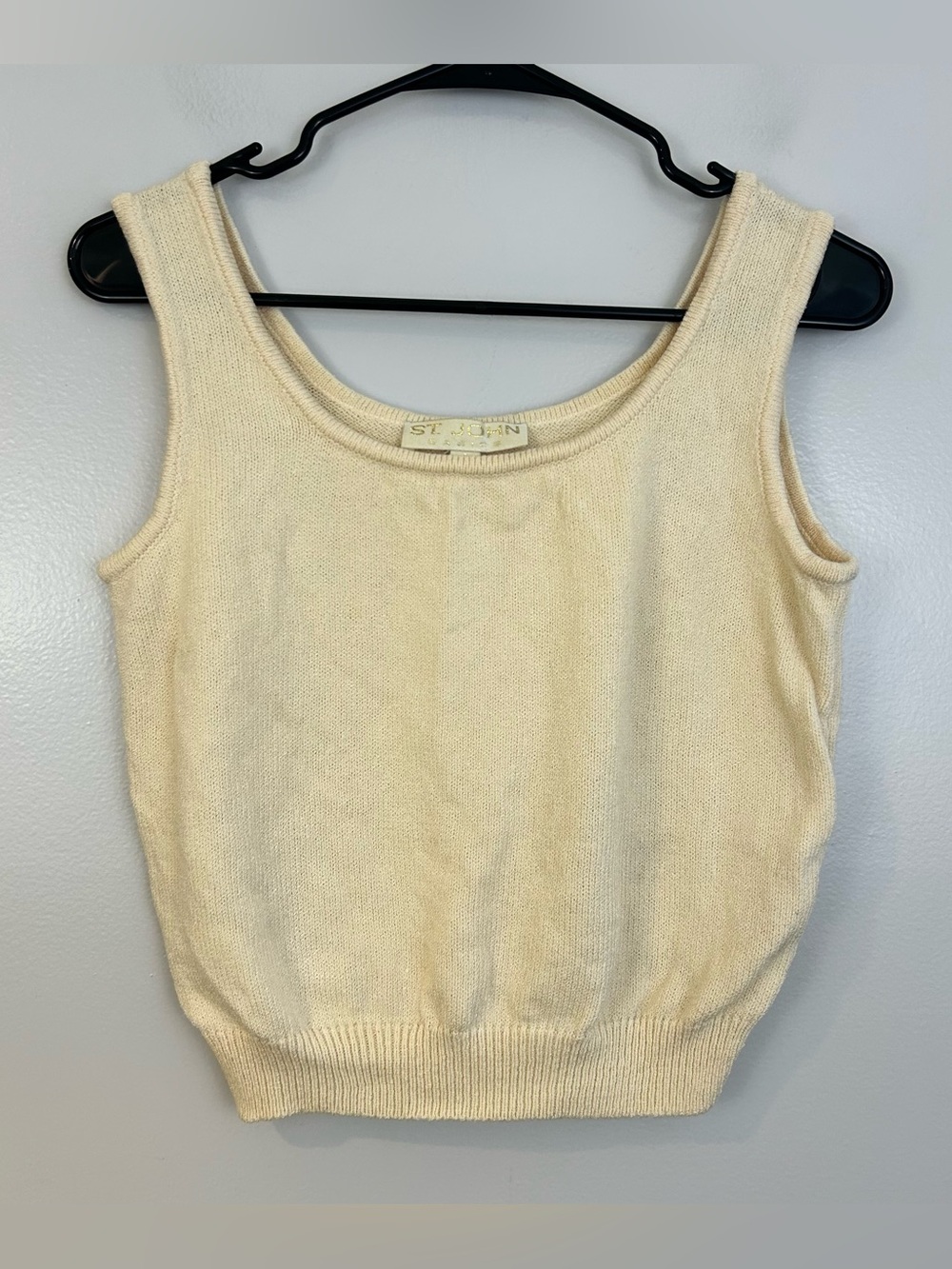 St John Basics Ivory Sleeveless Pullover Tank Blouse Size 6